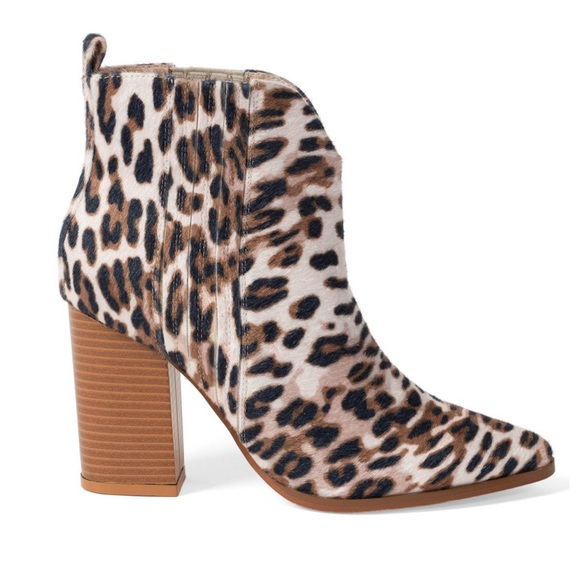 Leopard black brown tan cowboy cowgirl country booties boots furry fuzzy - Picture 2 of 7